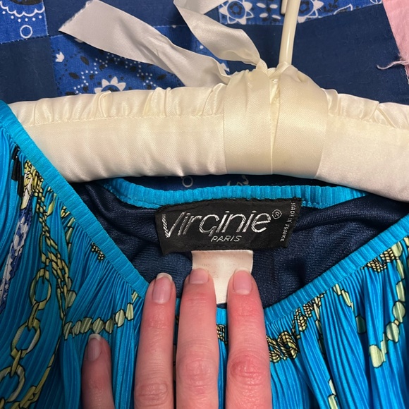 Virginie Paris outfit - Picture 4 of 4